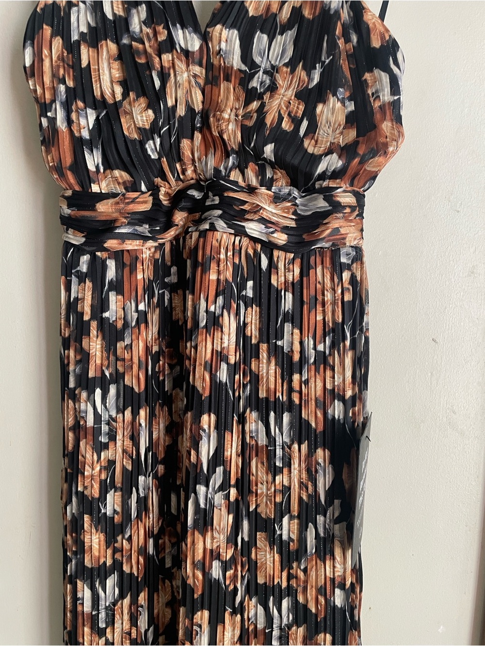 Lulus Gardena Black Floral Pleated Cross-Front Halter Midi Dress - Picture 4 of 16